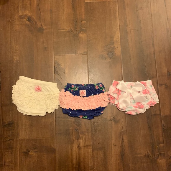 Baby Girl Diaper Covers - Picture 1 of 2